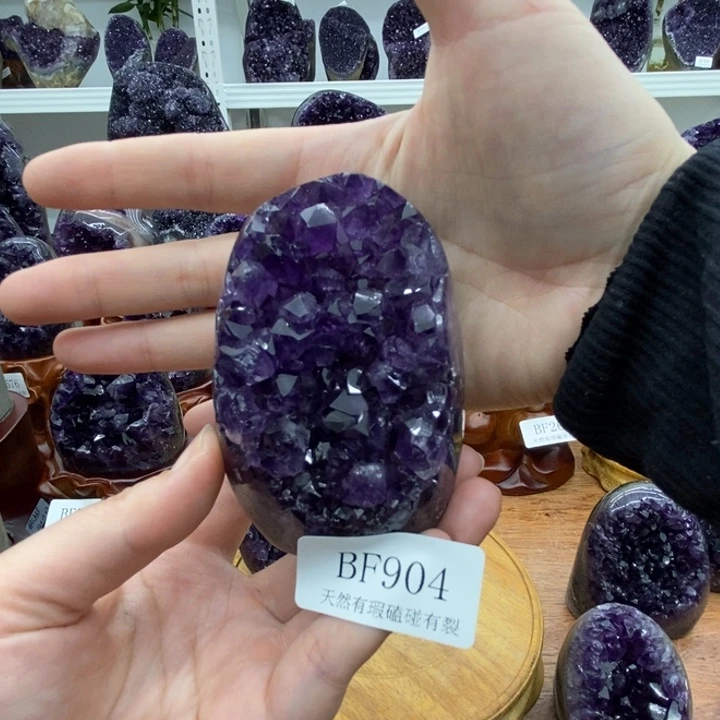 紫晶大型摆件（非配饰）未镶嵌榴*