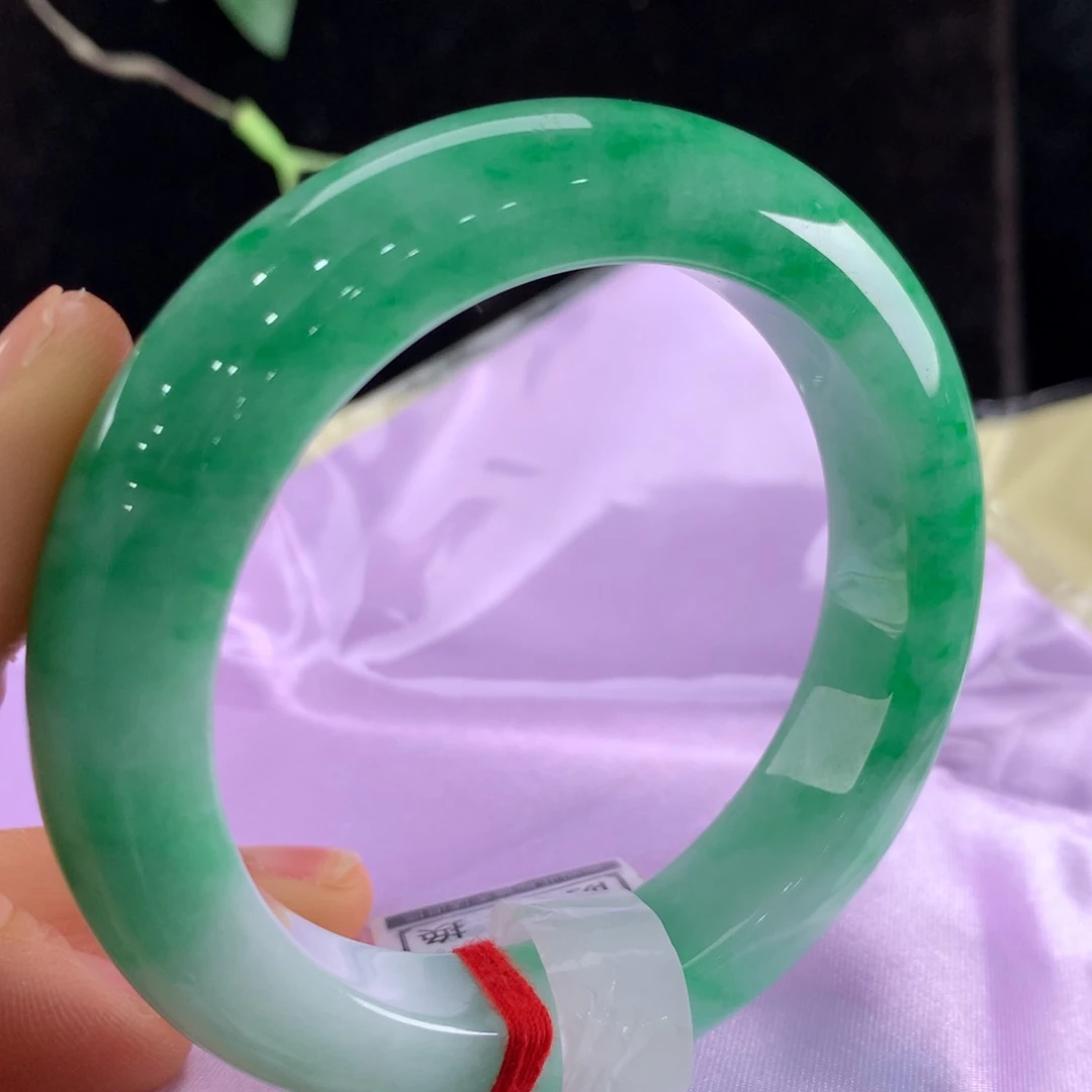 翡翠手镯未镶嵌111-0162
