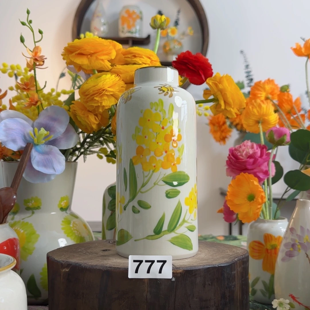 摆件景德镇陶瓷手绘小花瓶摆件无孔