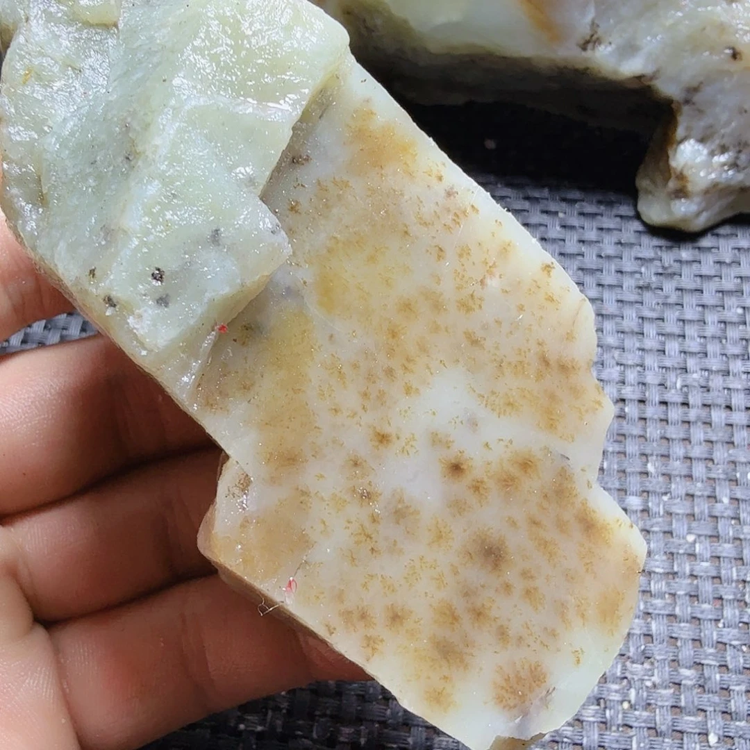 和田玉（糖玉）未镶嵌珠宝半成品