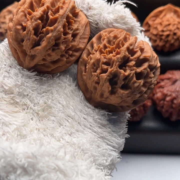 随***心文玩核桃把件通天纹