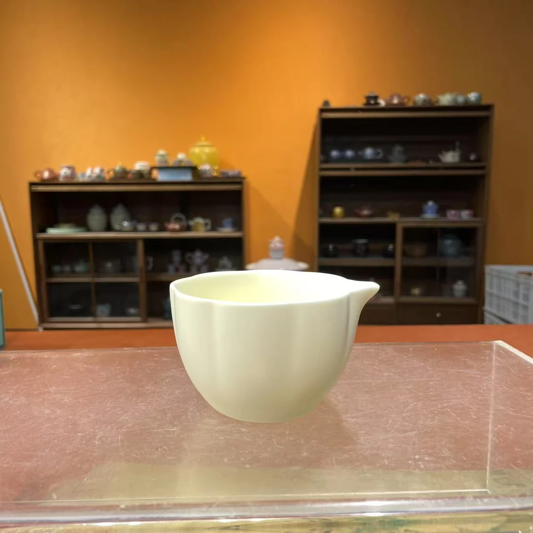 德化云仓 米黄葵口公道杯-6380（直播专享）