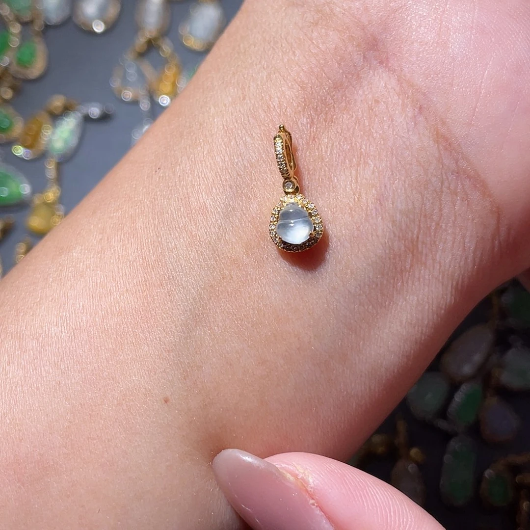 吊坠(不含链)18K金镶嵌翡翠