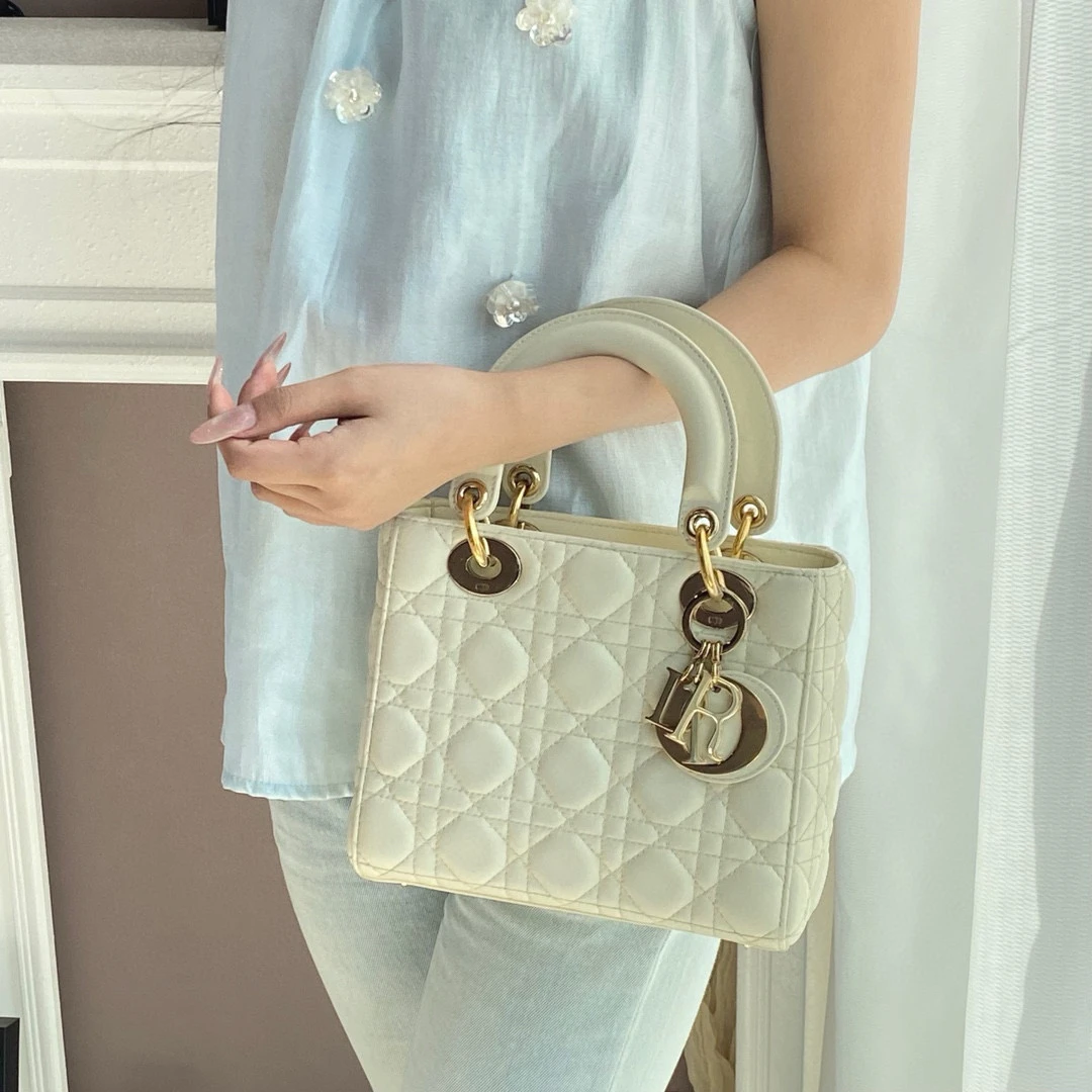 95新 DIOR/迪奥 dior奶昔白四格戴妃手提斜挎包