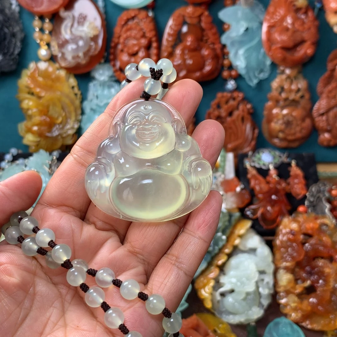 蛇纹石玉挂坠未镶嵌