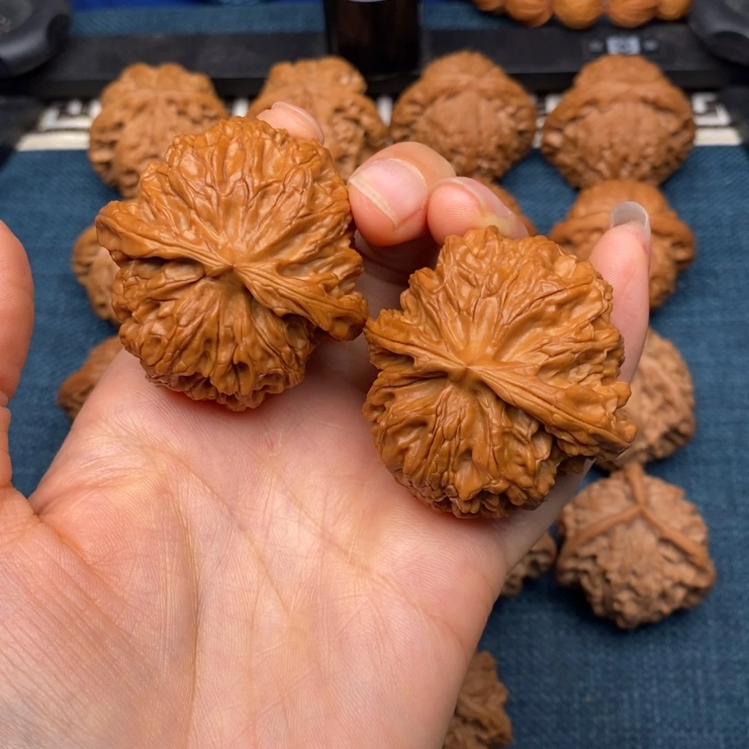 ****文玩核桃把件43.5精品精配圆球苹果园