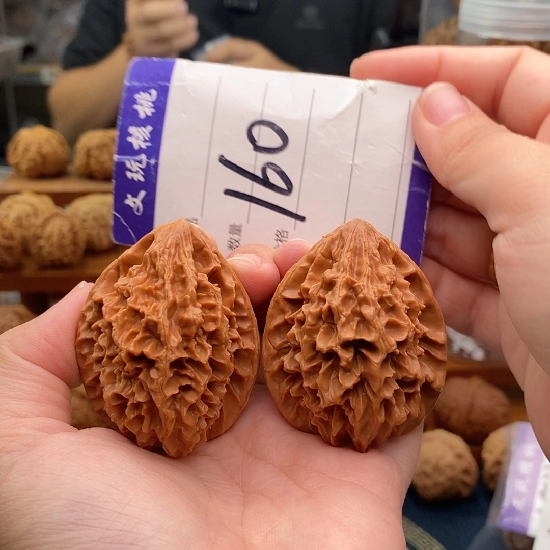 文玩核桃把件42招财鼠