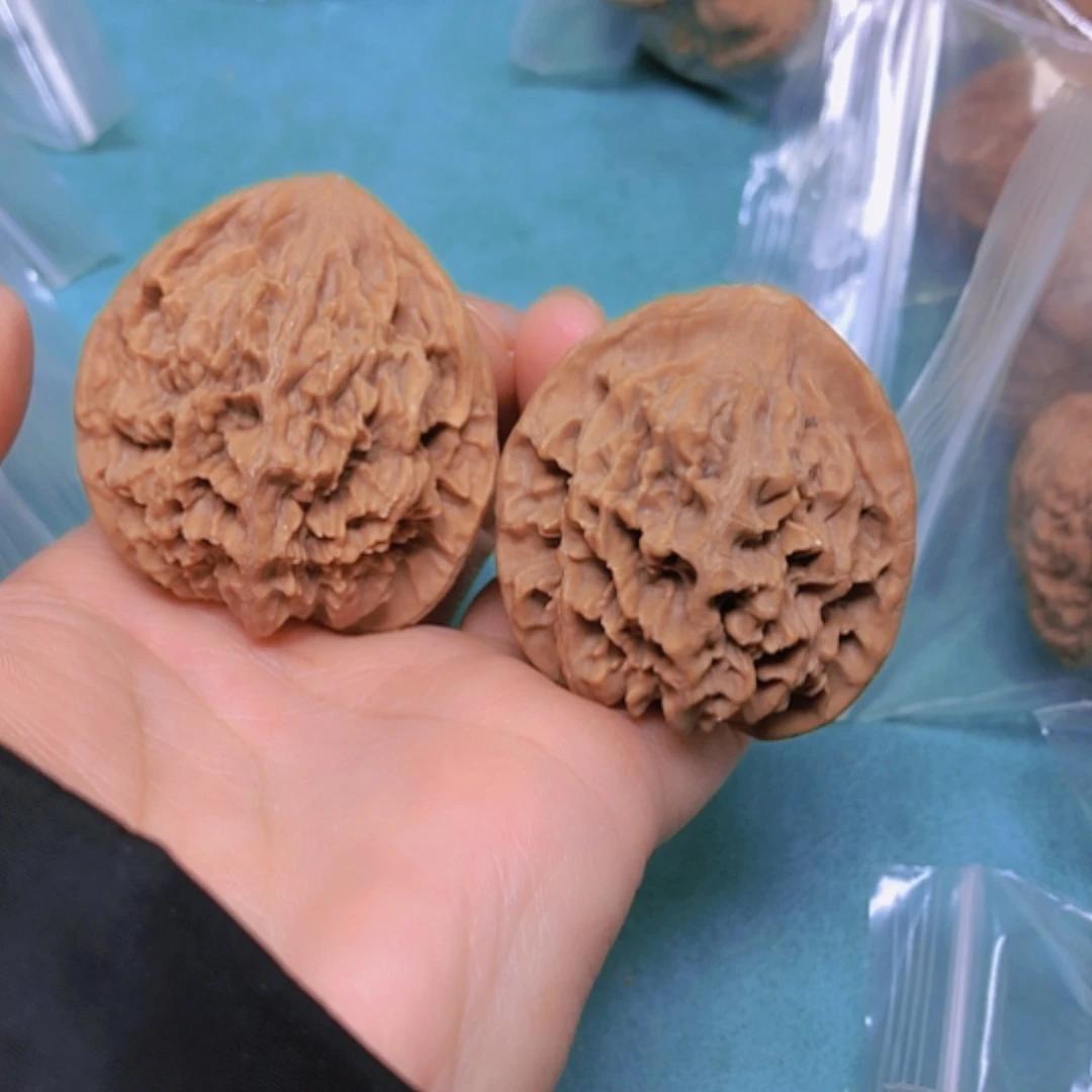 【闪购商品】摆件核桃41龙鳞有修尖