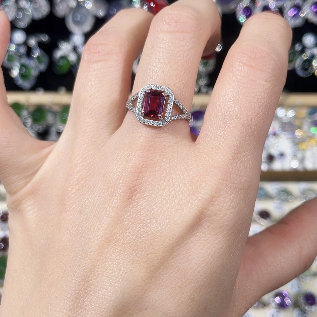 戒指银S925镶嵌石榴石戒指