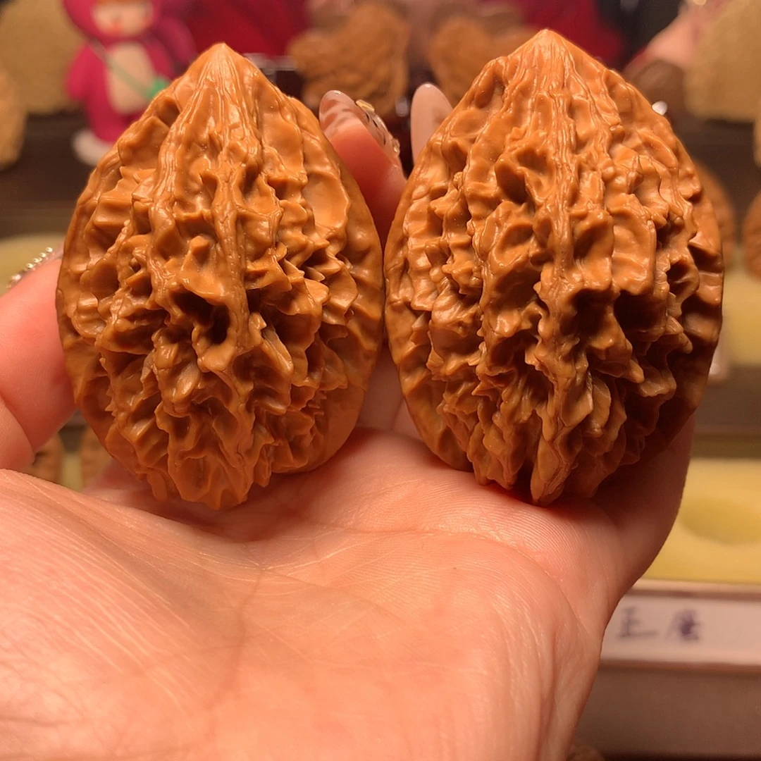 吊坠文玩核桃招财鼠43边高58克重68克