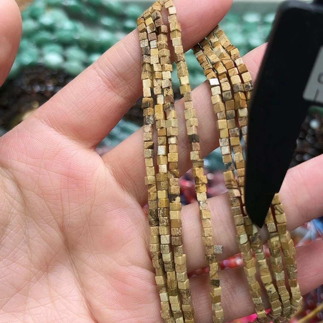 玛瑙/玉髓未镶嵌珠宝半成品卡2.5图画石方块一条