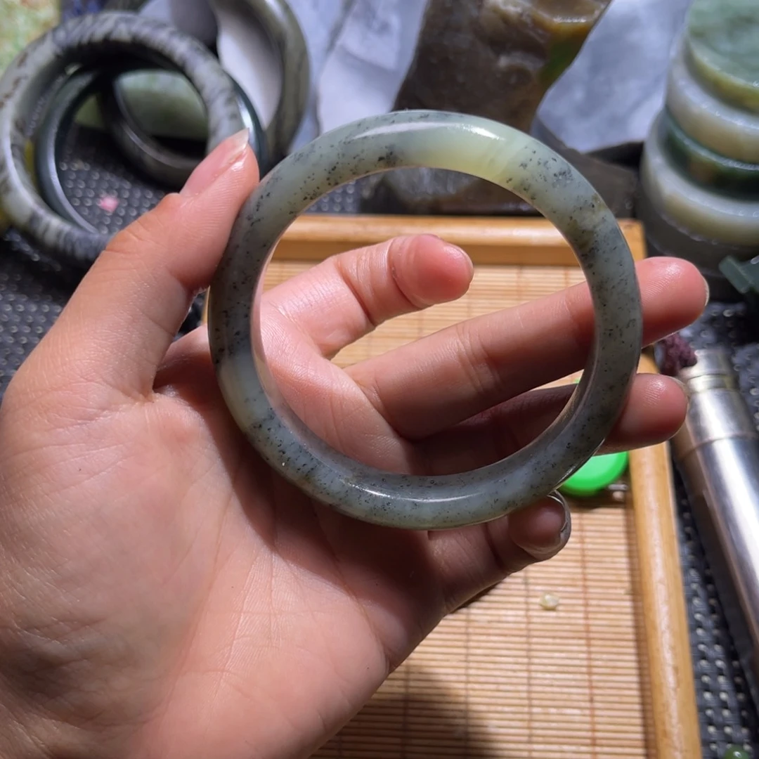 未镶嵌和田玉挂件丫*呀