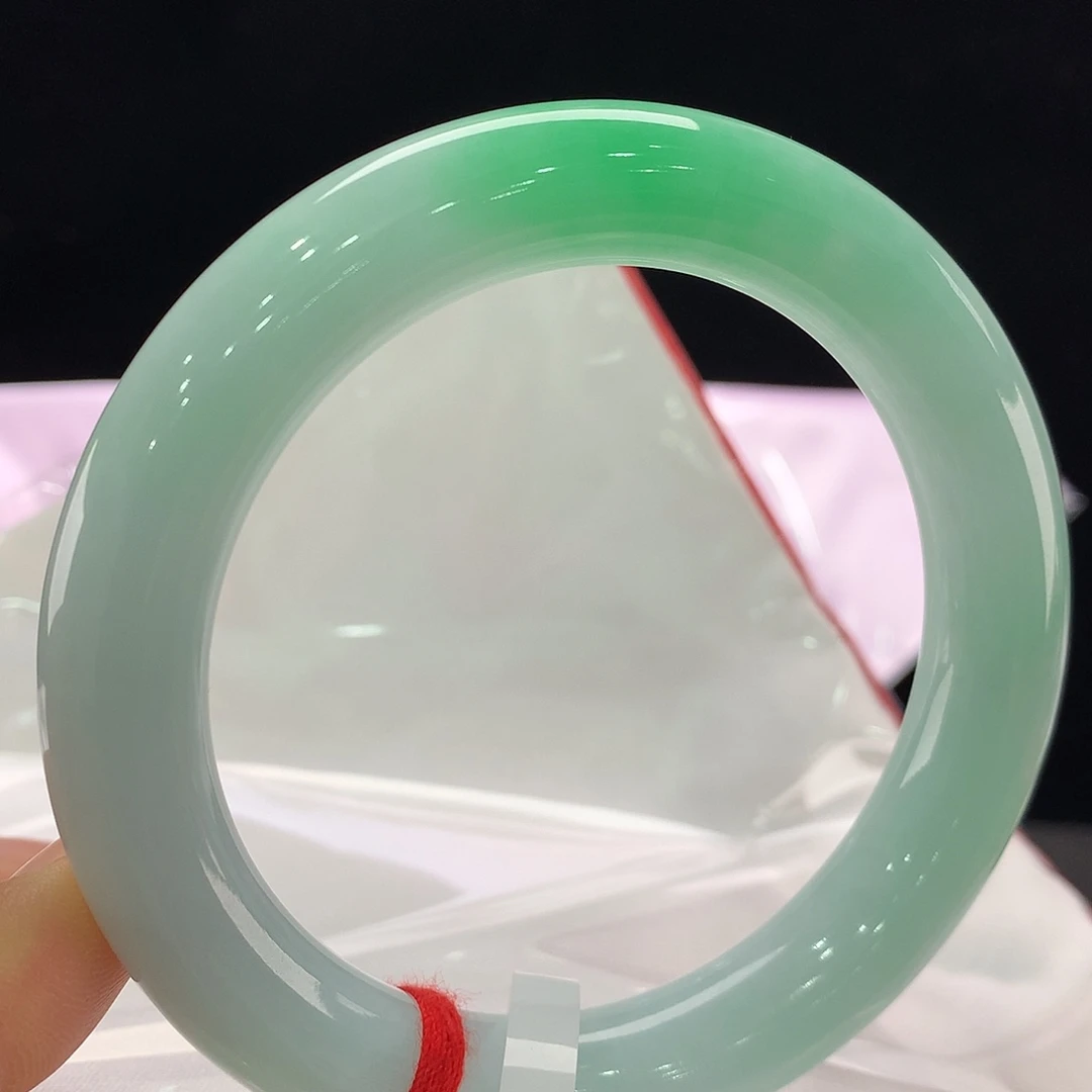 翡翠未镶嵌手镯0196