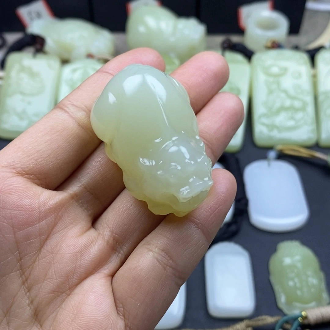 天然青海时尚貔貅