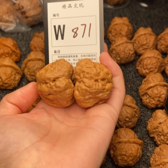 吊坠桃核我是第一百39