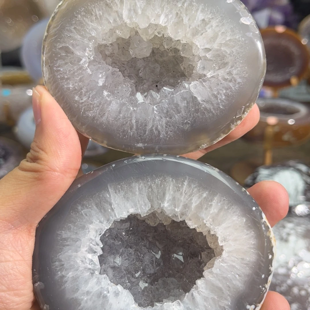 未镶嵌聚宝盆玛瑙/玉髓不***.