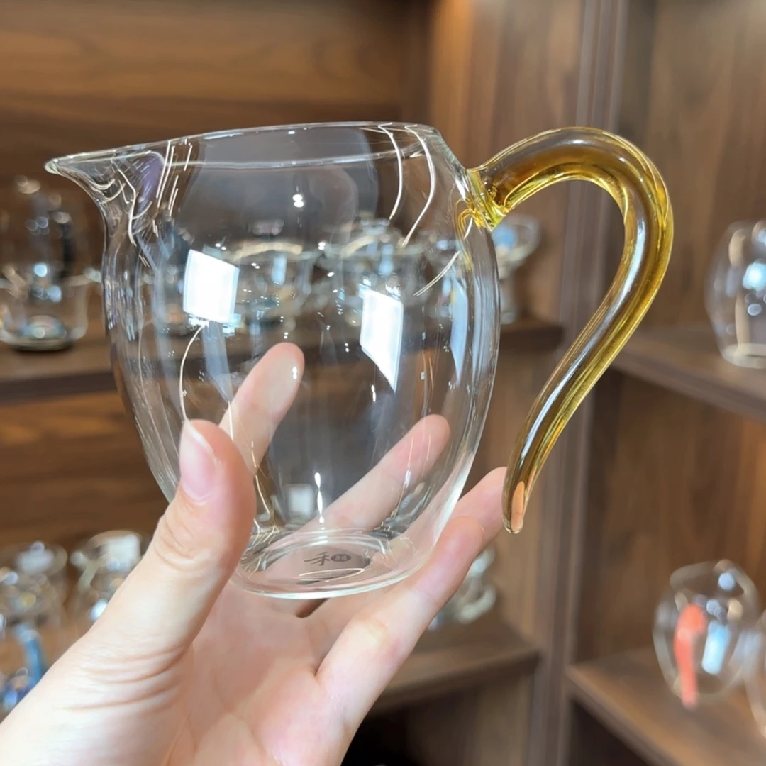 怡然大翊口浅黄色公道杯