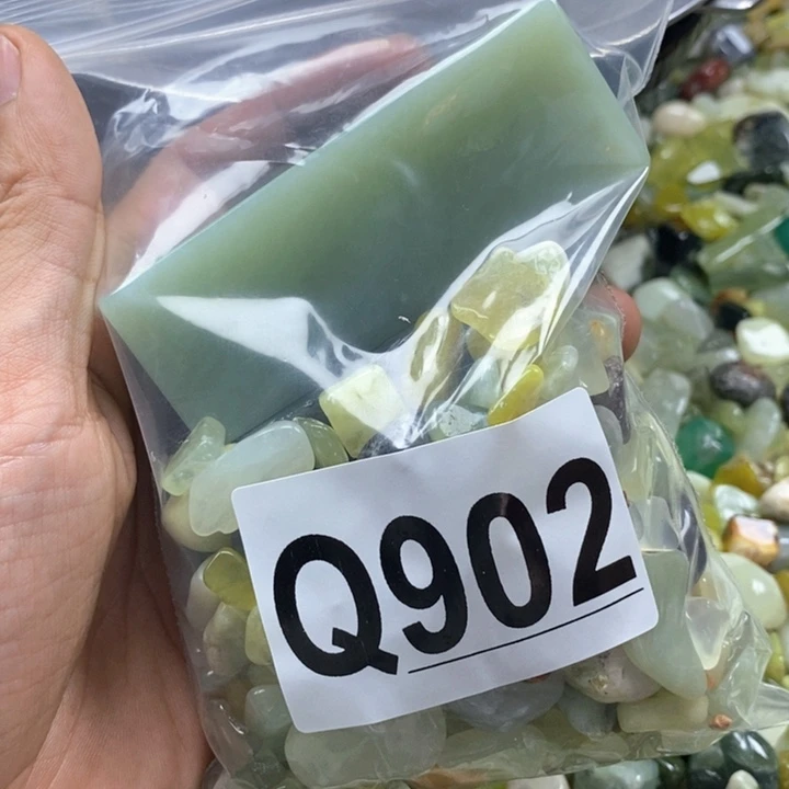 未镶嵌蛇纹石玉鱼缸石