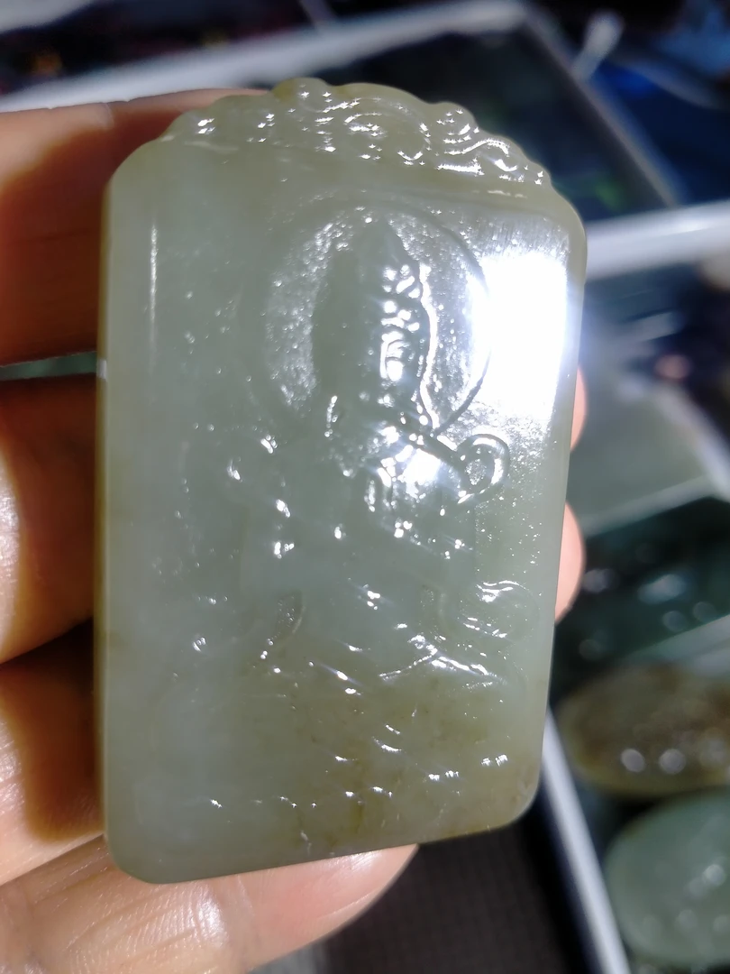 和田玉糖料观音牌子规格35俏色