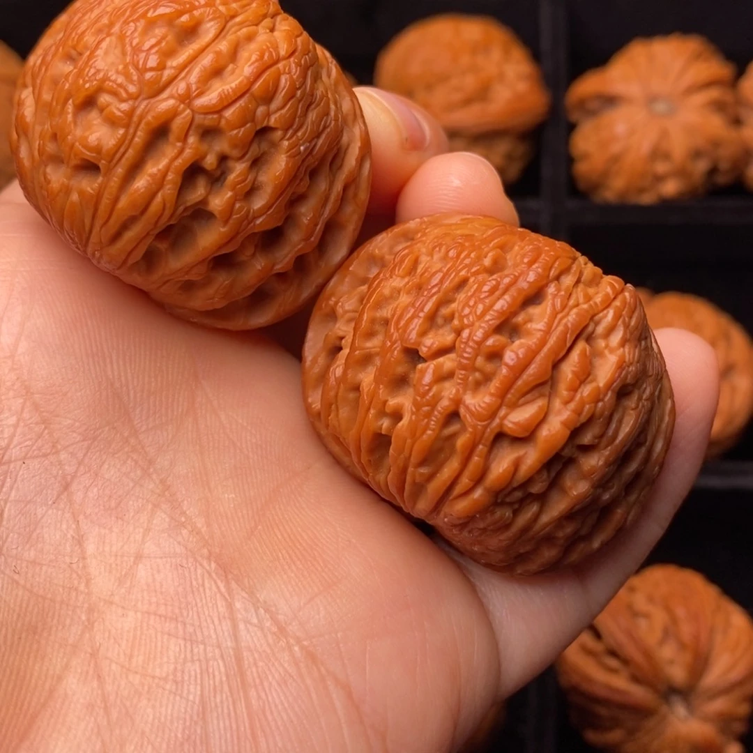 文玩核桃吊坠秦岭野生核桃