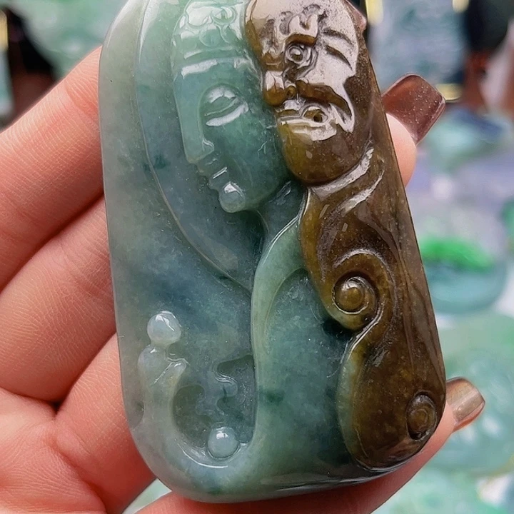 翡翠未镶嵌颈饰挂件