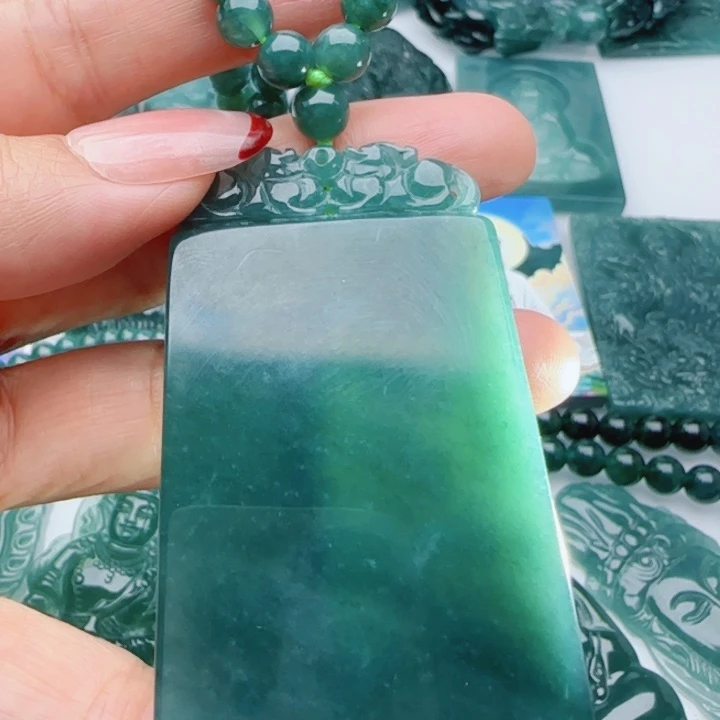 翡翠未镶嵌颈饰多样性发货天然A货翡翠