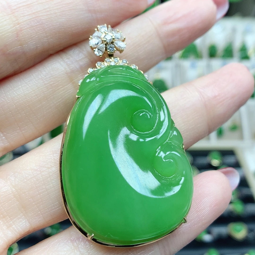 和田玉（碧玉）18K金镶嵌颈饰36