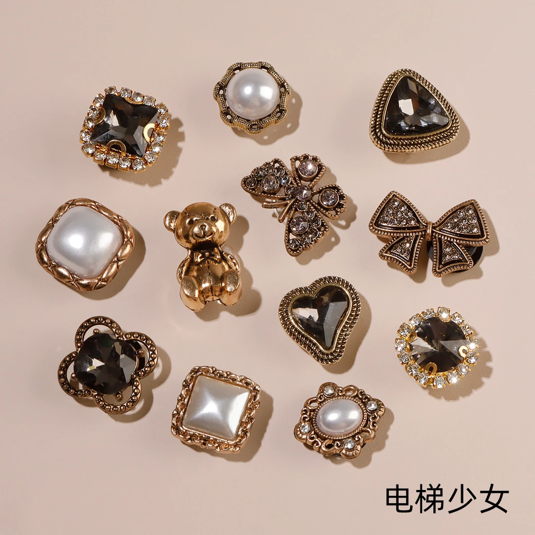 适配卡骆驰洞洞鞋鞋花配饰巴洛克风格原创电梯少女DIY高级感鞋扣