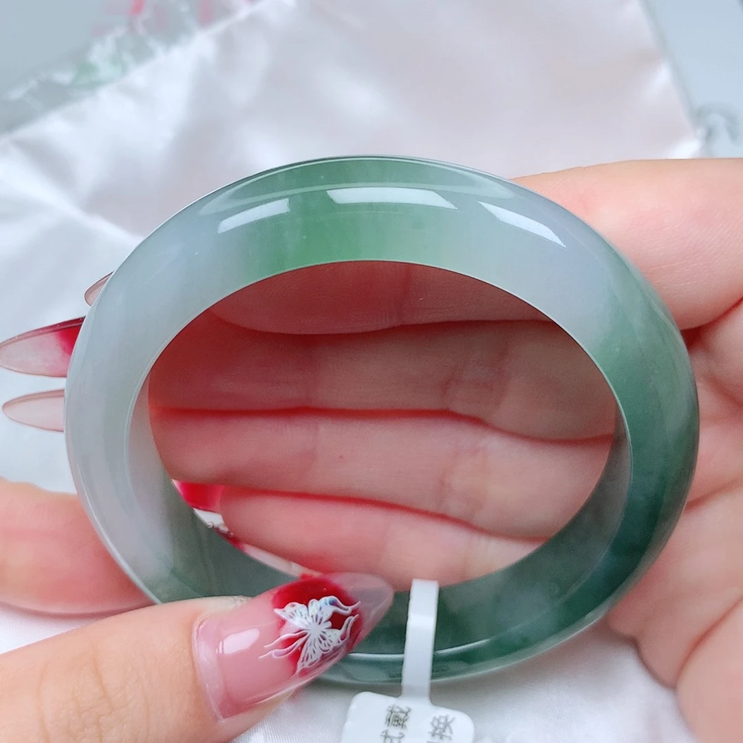 翡翠手镯未镶嵌52 52 52