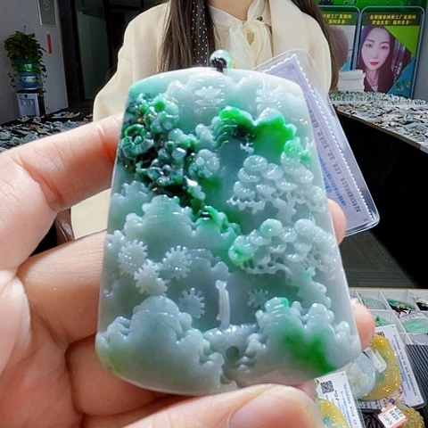 翡翠未镶嵌颈饰翡翠