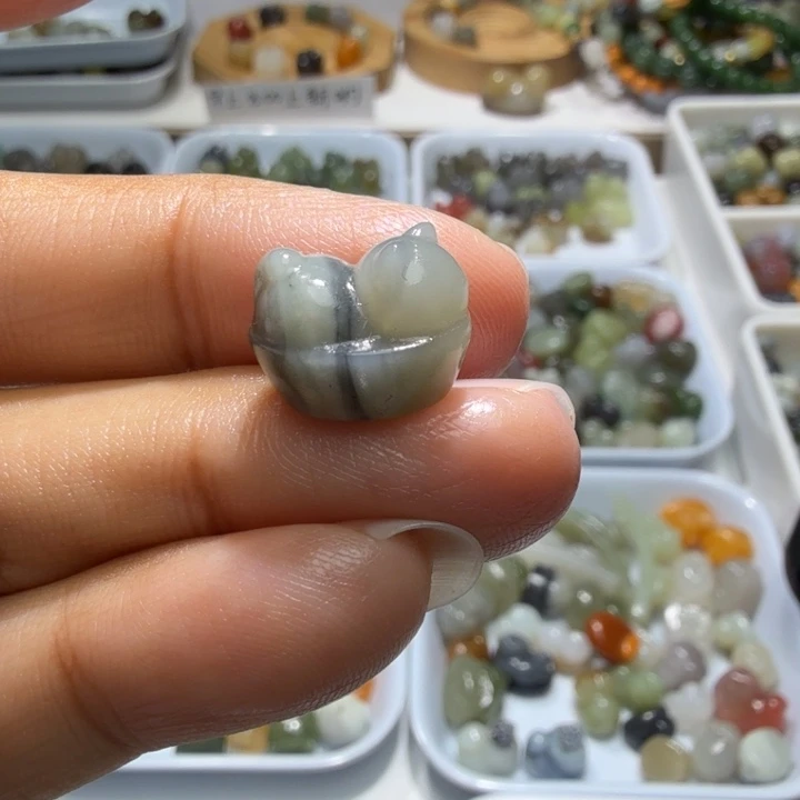 和田玉未镶嵌珠宝奇石