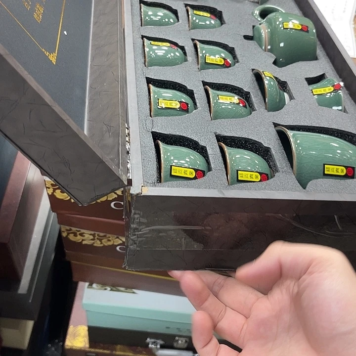 孤品茶具。