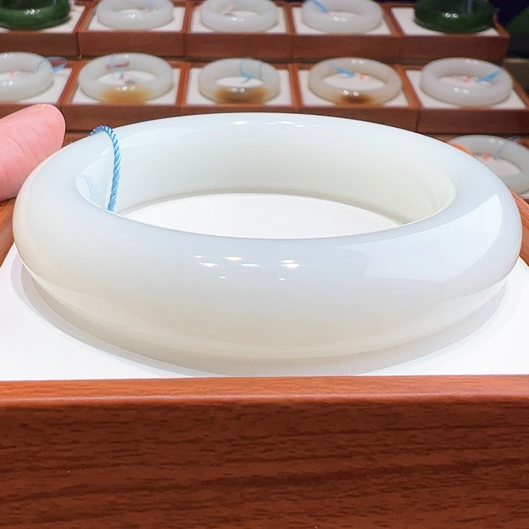 和田玉手镯57.58未镶嵌