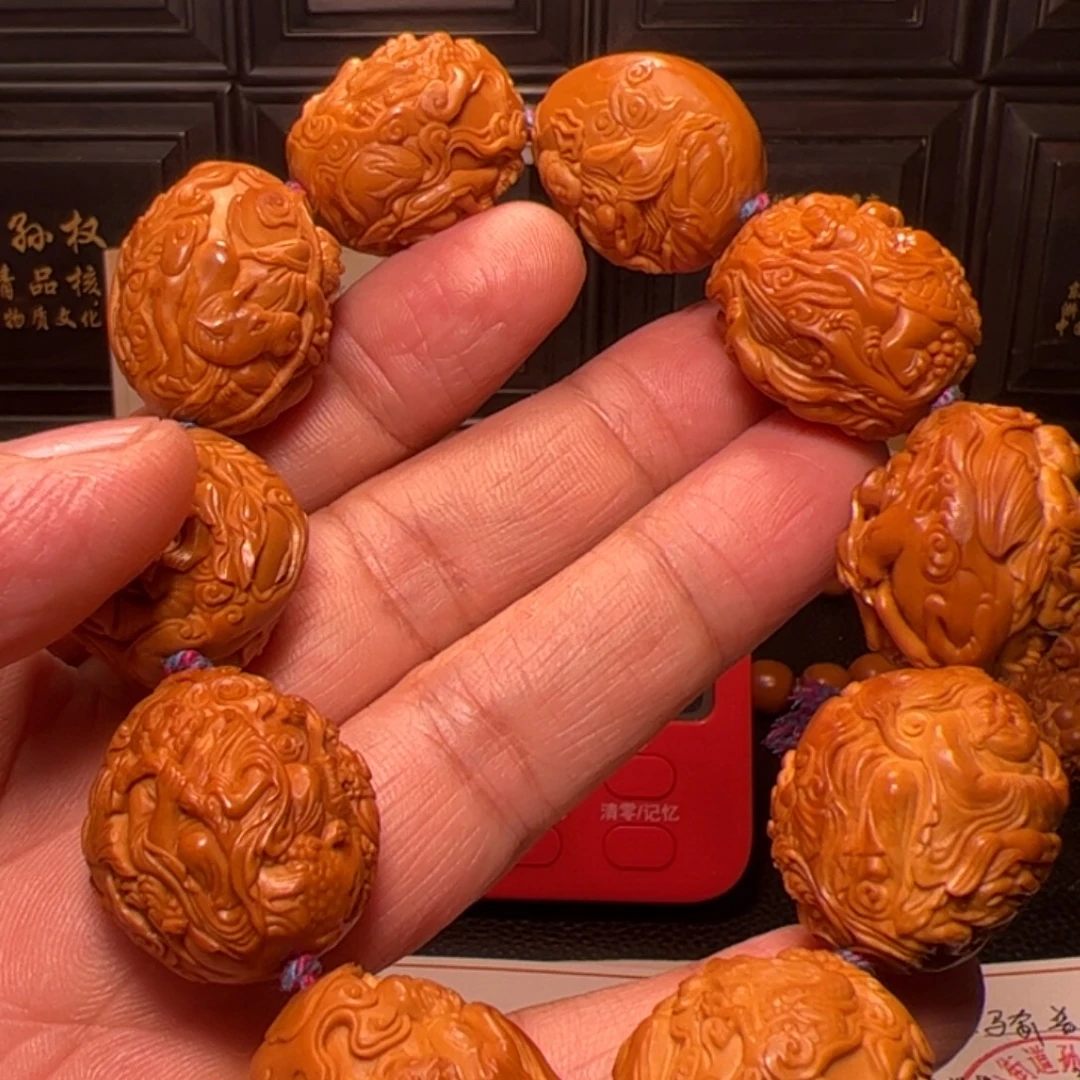 保***叔橄榄核手串瑞兽十八罗汉