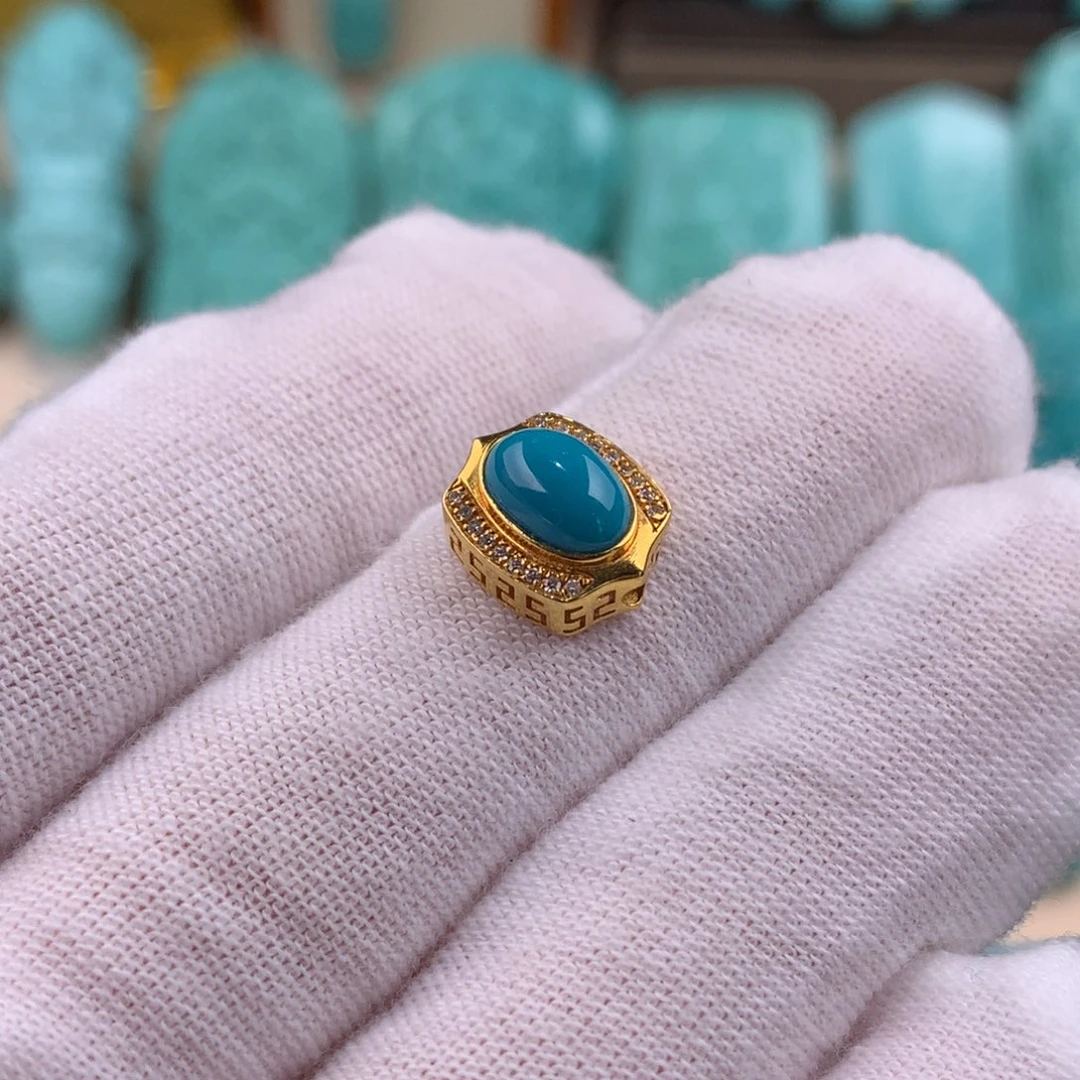 绿松石18K金镶嵌精品配饰