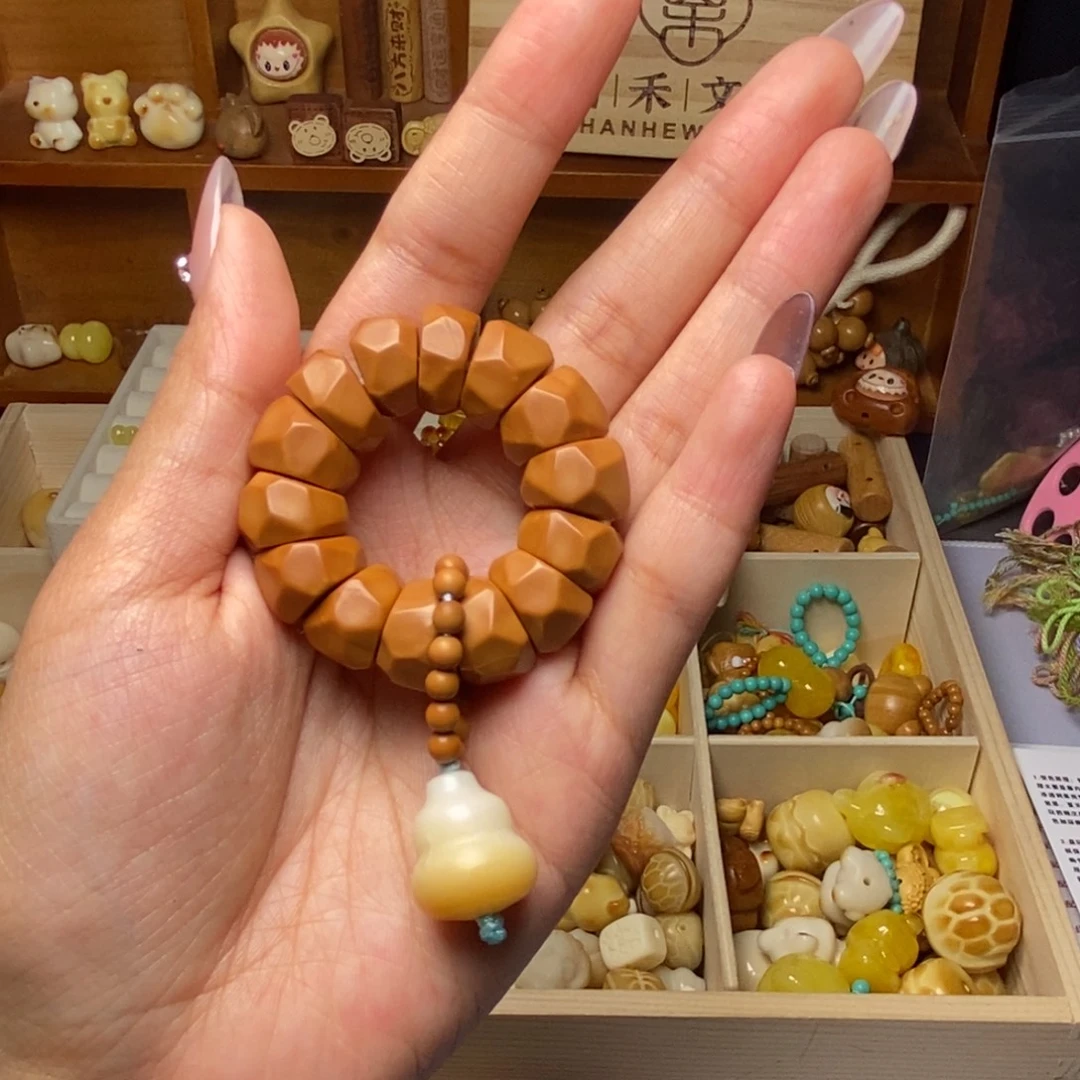 吊坠猴头核桃大肠手捻