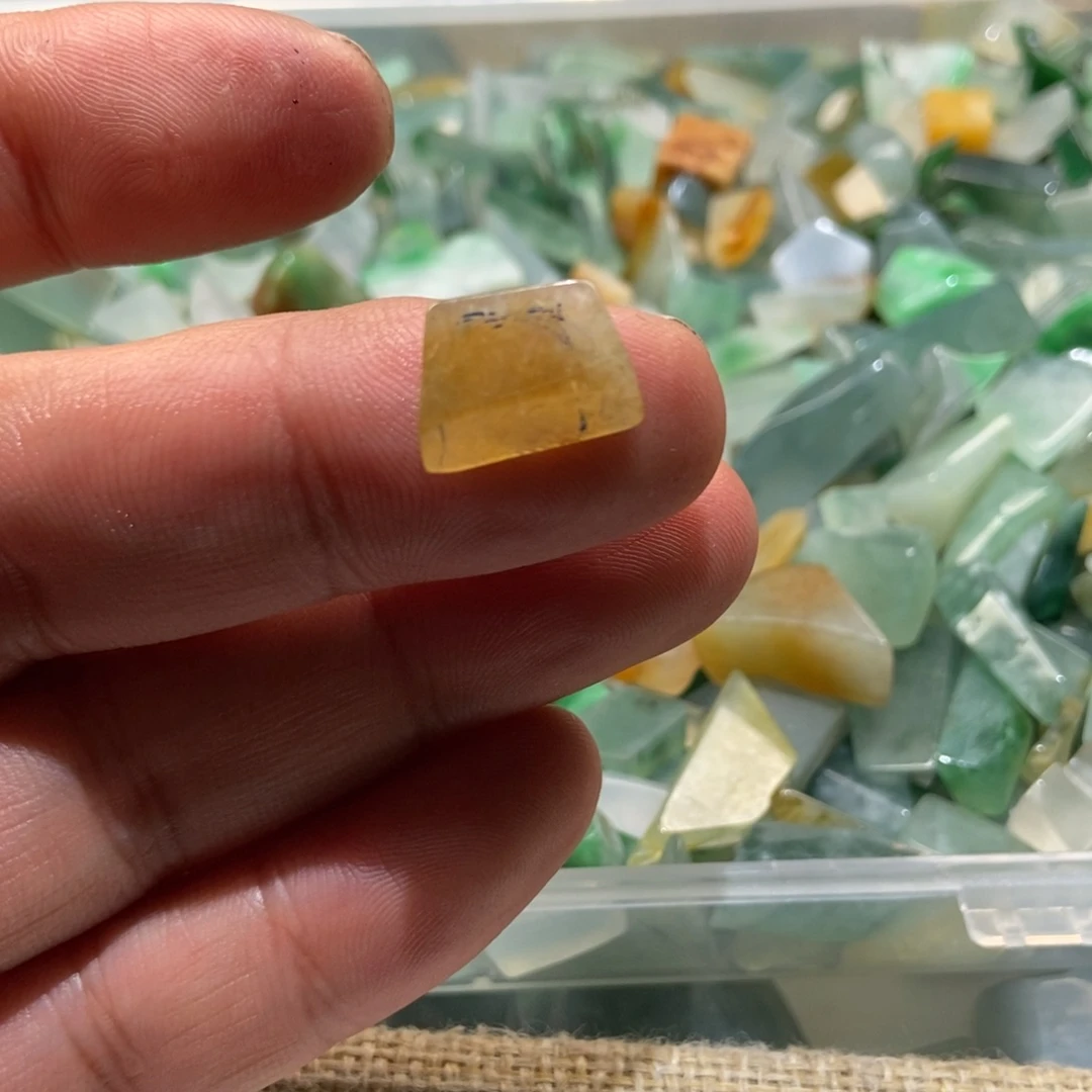 定制翡翠未镶嵌玲