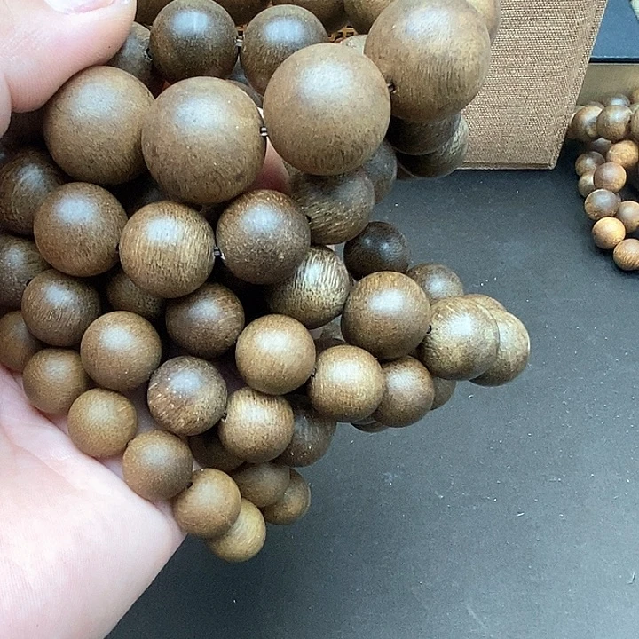 宝***宝沉香碎屑沉香越南芽庄白奇77