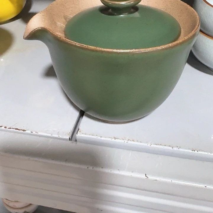 主人杯一个，瓷。。。主人瓷