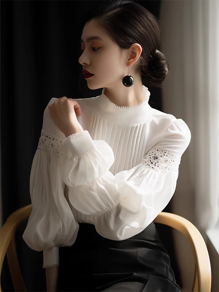 白衬衣女款高级感时尚2025新款秋季赫本风气质长袖设计泡泡袖衬衫