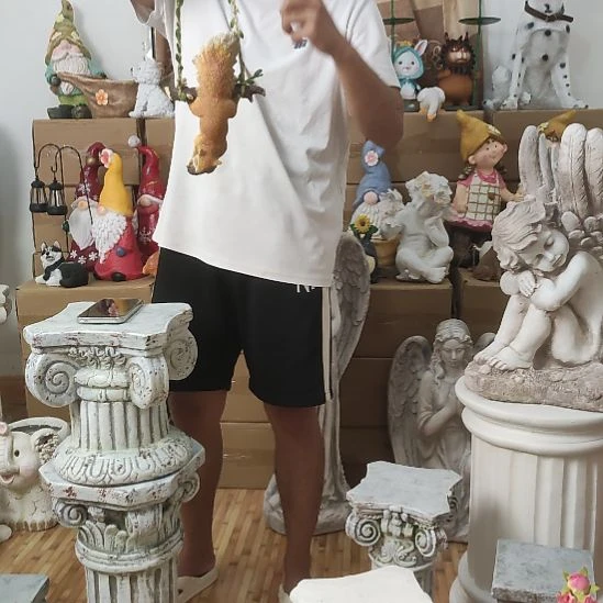 合成树脂松鼠树挂