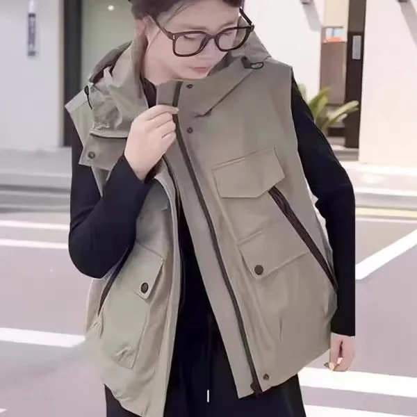休闲宽松冲锋衣连帽工装马甲女春秋2025新款坎肩运动马夹无袖背心