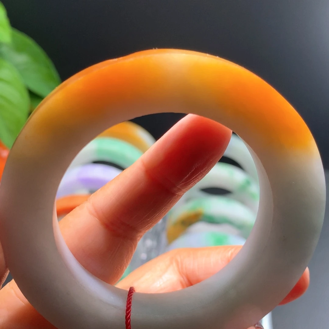 未镶嵌手镯定制翡翠