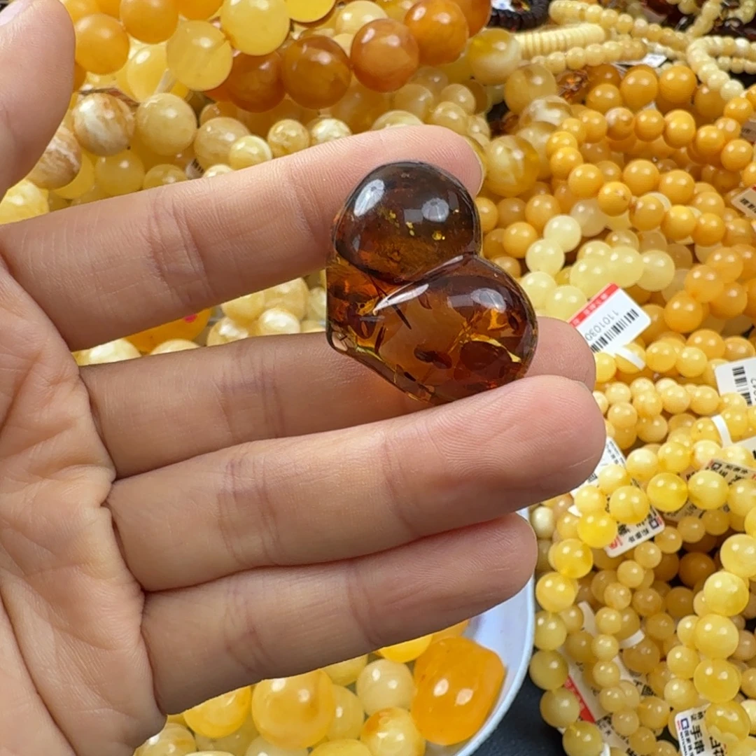 琥珀未镶嵌珠宝奇石