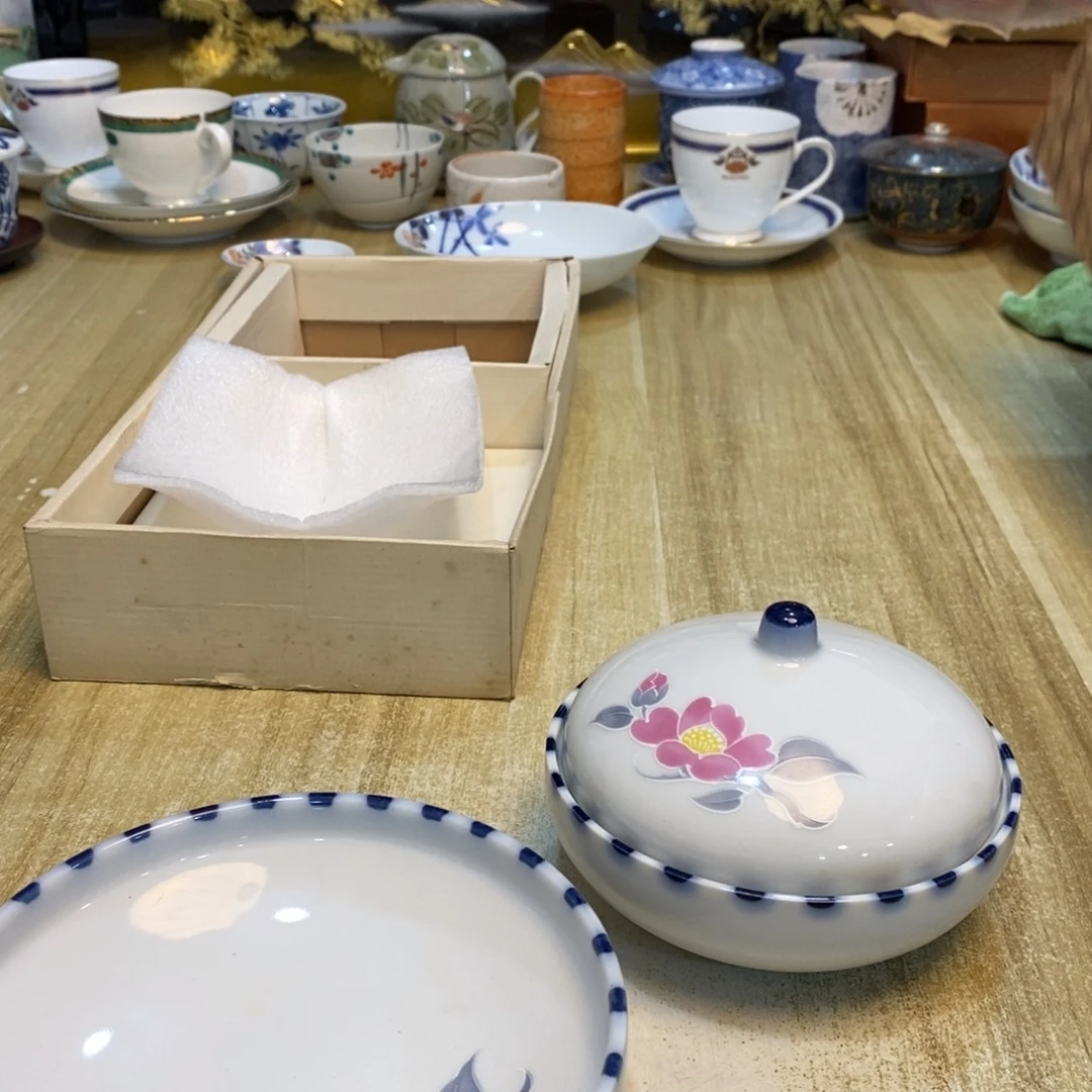 S***r瓷片易雅集工艺品有限公司