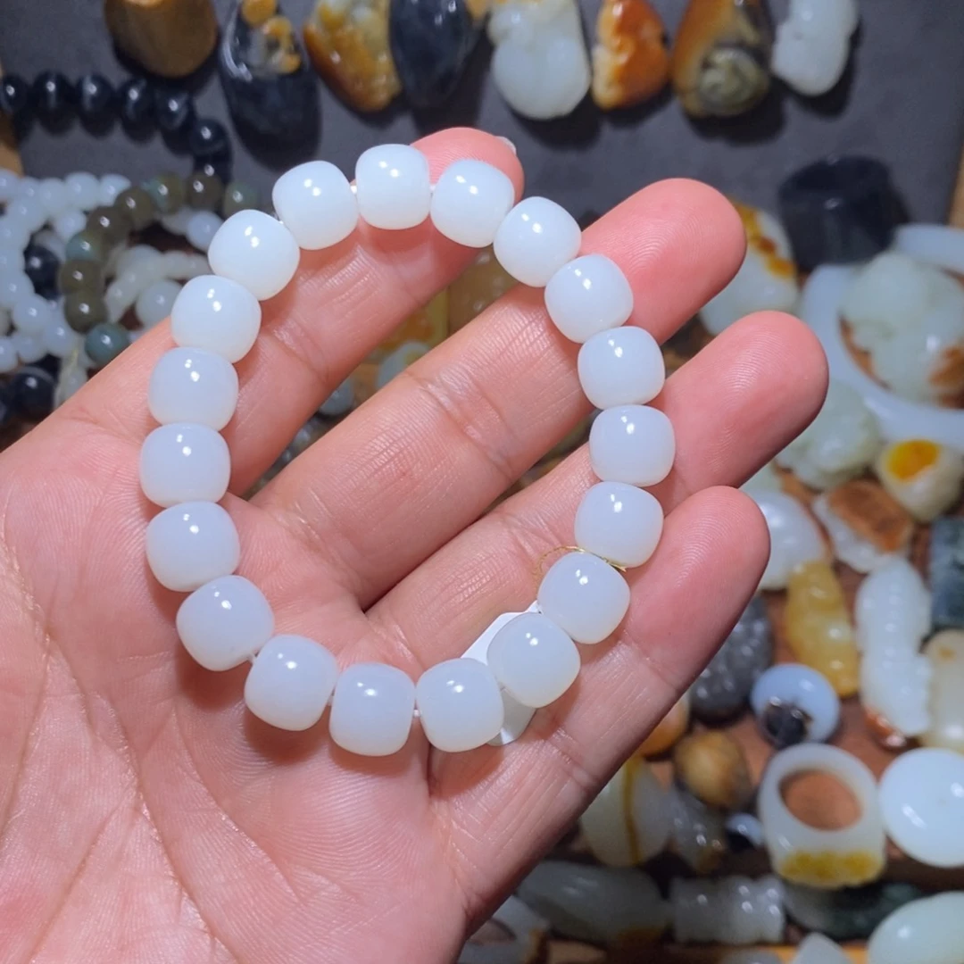 和田玉颈饰未镶嵌光***~