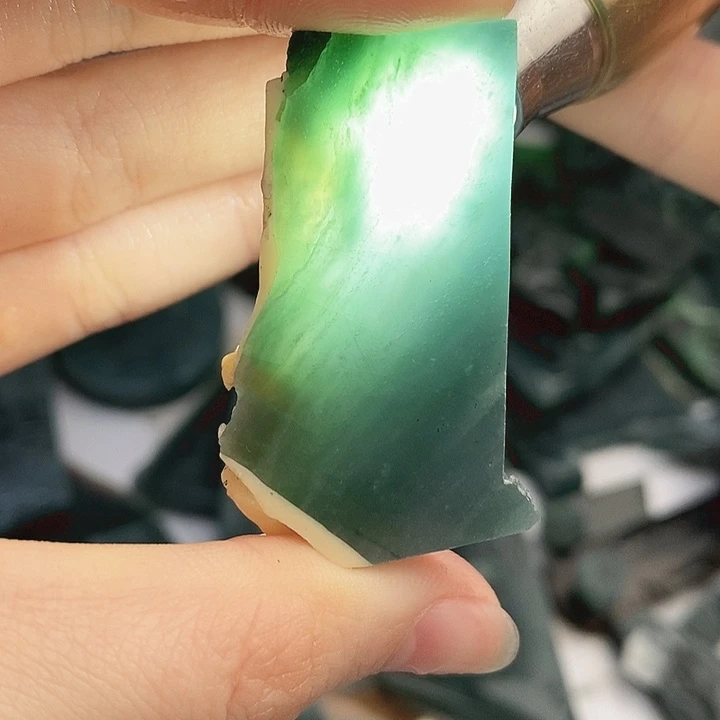 翡翠裸石纯天然翡翠