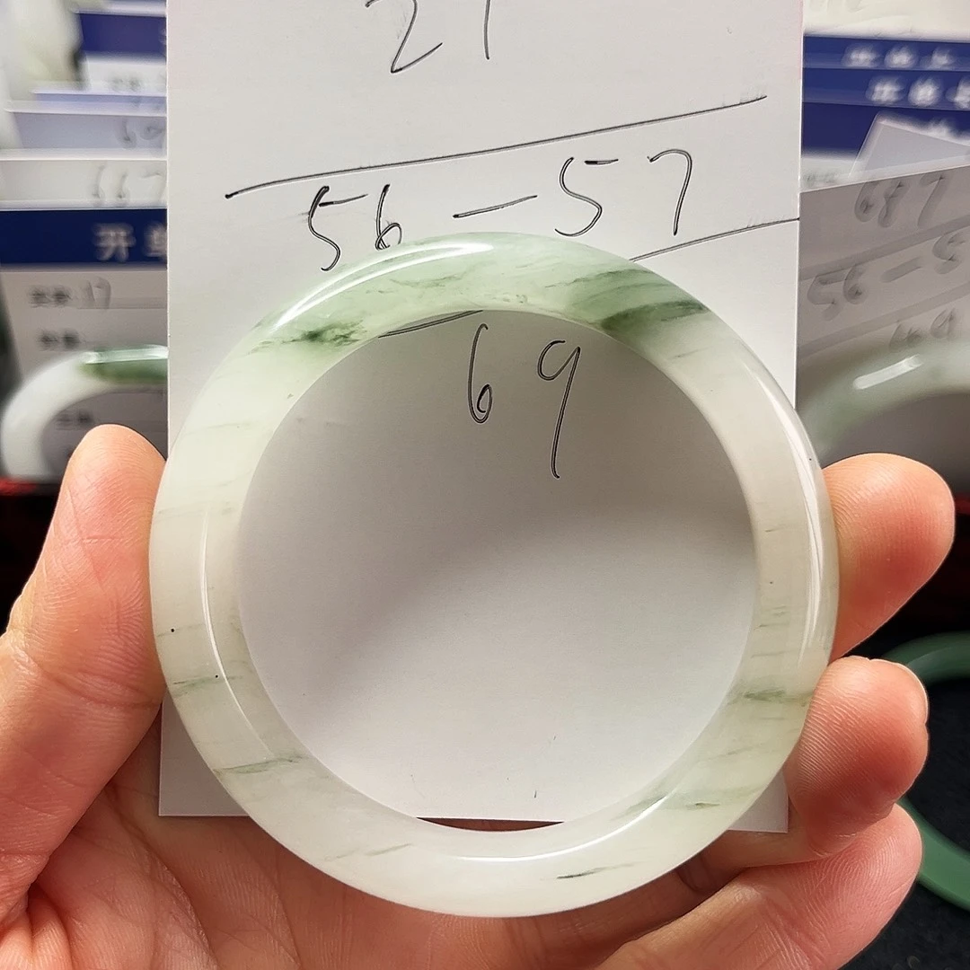 石英质玉未镶嵌手镯21