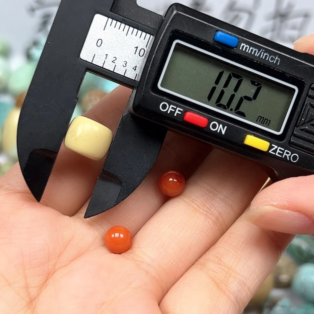 南红玛瑙未镶嵌珠宝奇石