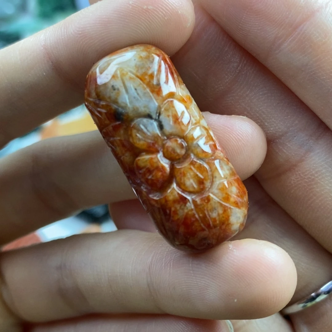 翡翠颈饰未镶嵌吊坠